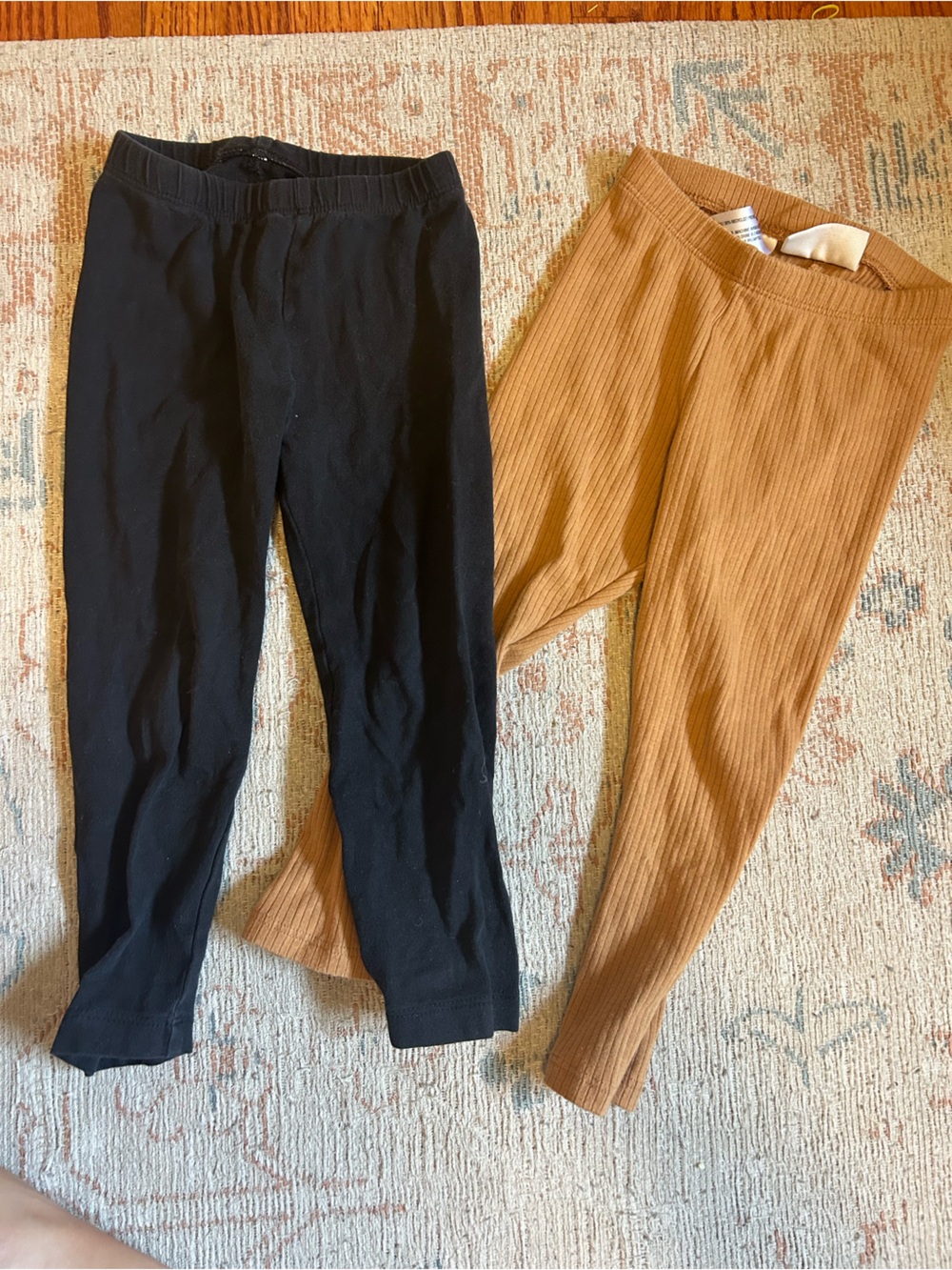 Old Navy Girls Black & Camel Ribbed Leggings Set